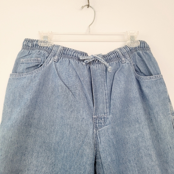 Vintage High Rise Lightweight Medium Wash Denim Straight Leg Cropped Jeans - Picture 4 of 8